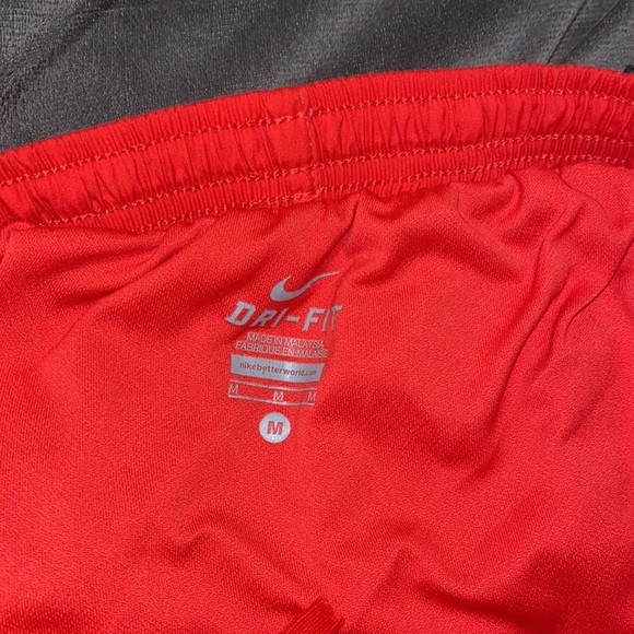 🦋Adorable orange Nike Dri-fit shorts! - Picture 6 of 7